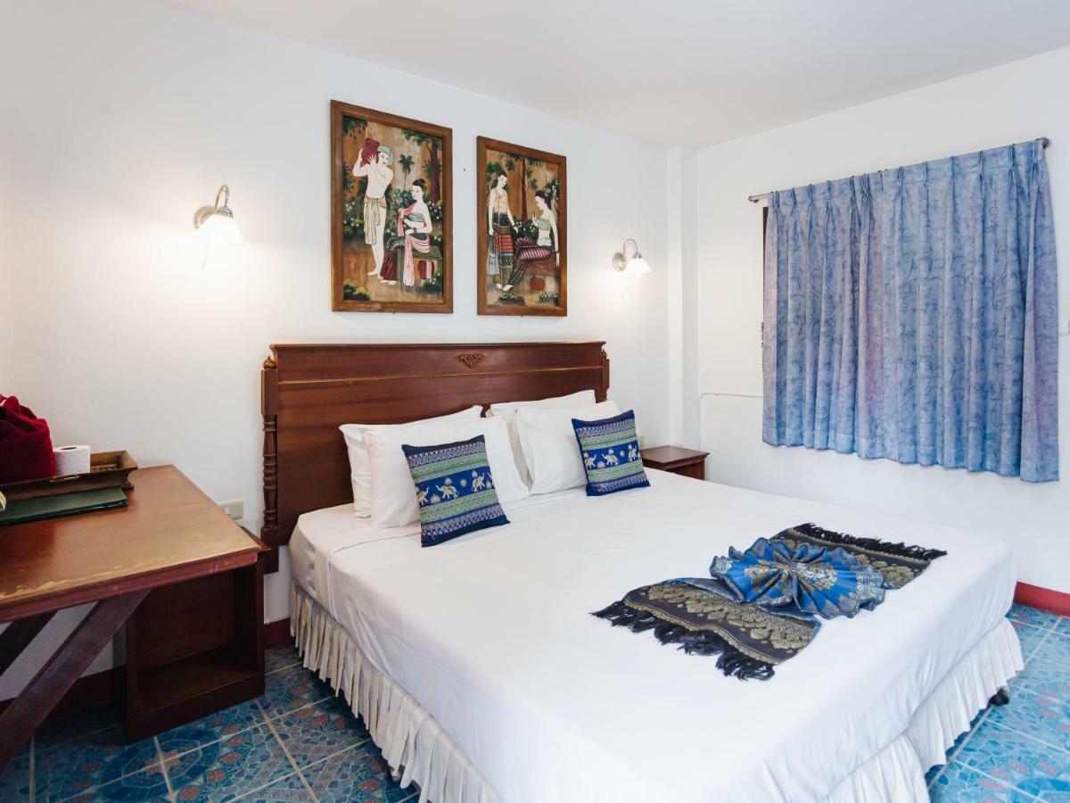 Отель Rendezvous Oldtown Chiangmai Чиангмай Экстерьер фото