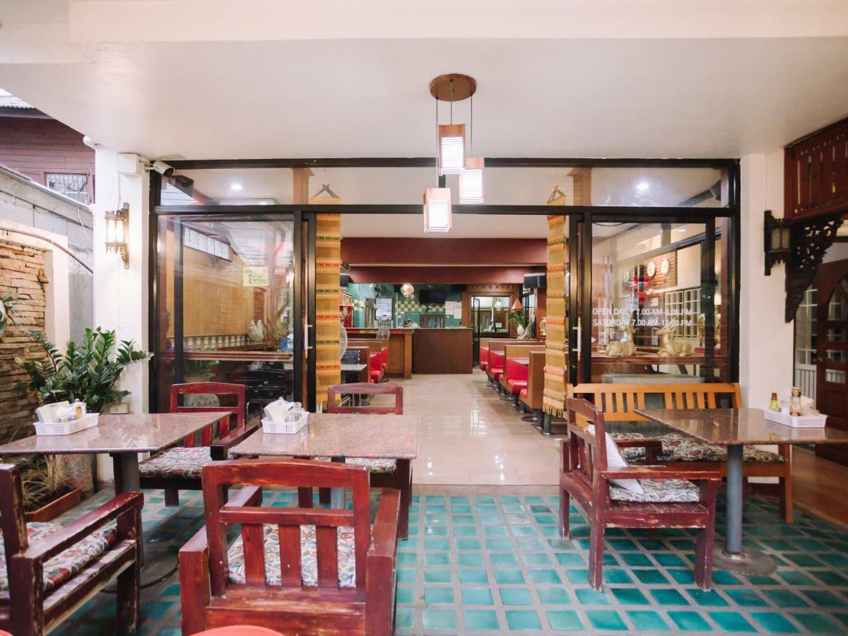 Отель Rendezvous Oldtown Chiangmai Чиангмай Экстерьер фото